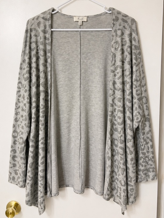 riah fashion Tops - Light Gray Leopard-Print Open-Front Cardigan